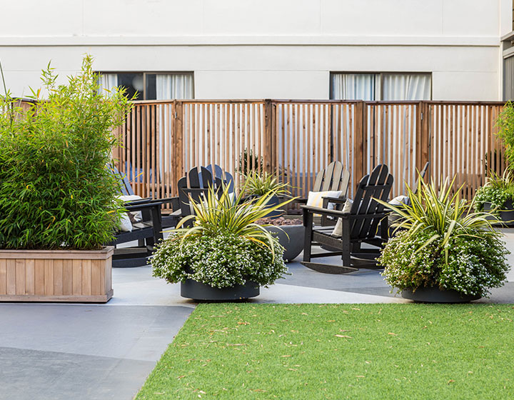 courtyard with table and chairs outside